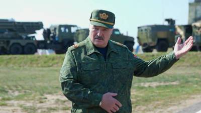 Лукашенко пообещал, что "мерзавцы" сядут