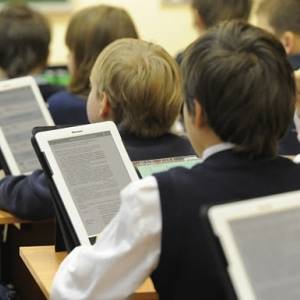 В Николаевской области закупили некачественные электронные учебники на 16 млн грн