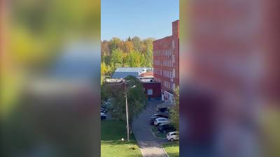 Вертолет совершил аварийную посадку во дворе больницы Ижевска (видео)
