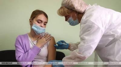 ФОТОФАКТ: В столице работает пункт вакцинации для студентов БГМУ