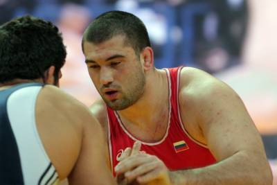 Олимпийского чемпиона по вольной борьбе Махова дисквалифицировали за допинг