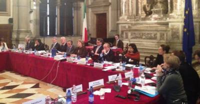 Венецианская комиссия подготовит вывод по &quot;закону об олигархах&quot; в декабре