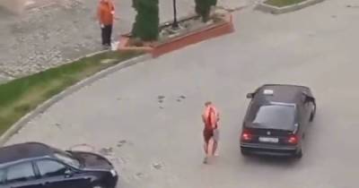 В Івано-Франківську квартирний злодій напав з ножем на власника помешкання