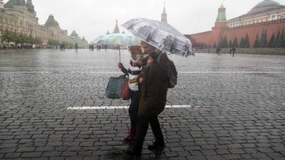 Метеоролог Позднякова призвала москвичей не ждать бабье лето