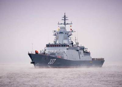Корабли и подлодки ТОФ во главе с корветом «Гремящий» начали форсировать Суэцкий канал