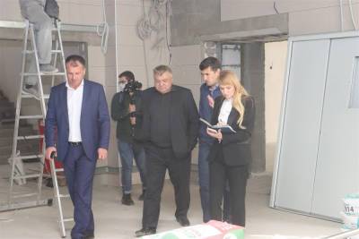 Депутаты ЗСК проинспектировали ход строительства образовательных учреждений в Краснодаре