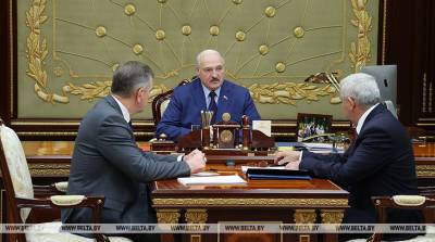 "Не имеем права падать!" Лукашенко ознакомился с ситуацией в промышленности и пригрозил шпионящим для Запада мерзавцам