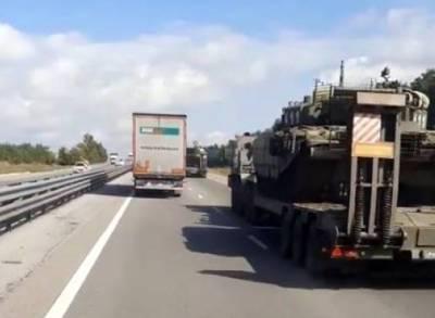 Огромные колонны военной техники РФ движутся к Крыму и украинской границе