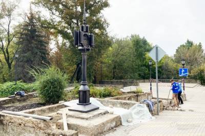 Как идет ремонт каскада фонтанов и памятного знака возле Нижнего парка