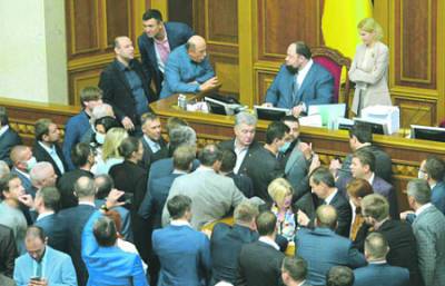 Борьба с олигархами провоцирует в Украине политический кризис