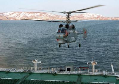На Камчатке вертолет Ка-27 совершил жесткую посадку