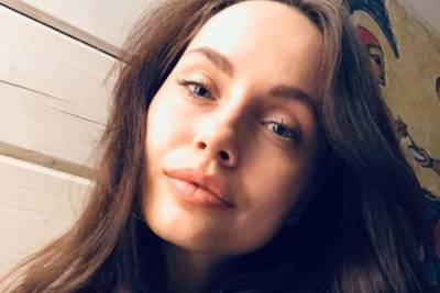 Украинская Анджелина Джоли специально приоткрыла пиджак, эффектные кадры: "Ты такая..."