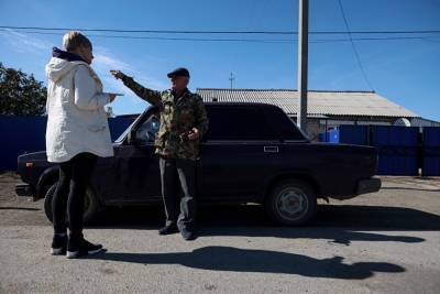 В поселке на Урале, где нет газа, дорог и работы, 90% жителей проголосовали за «Единую Россию». Репортаж