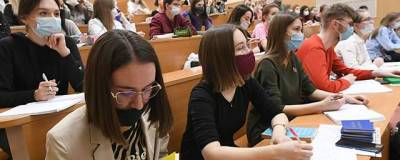 В Новосибирской области намерены ускорить темпы вакцинации студентов
