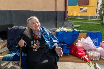 Южносахалинка Ефросинья Фирсова празднует 95-летие