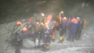 Крупная спасательная операция ночью развернулась на Эльбрусе