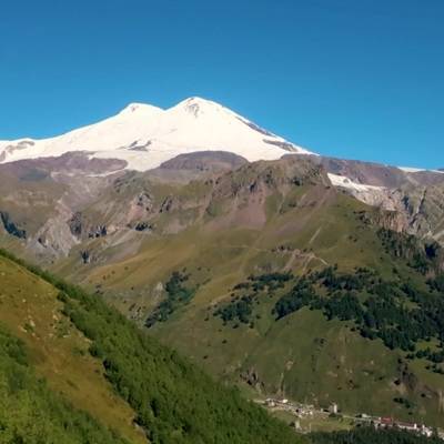 Пять альпинистов погибли, 14 спасены после восхождения на Эльбрус