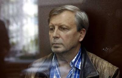 Бывшего замглавы ПФР осудили на четыре года колонии за получение 4,5 млн рублей взятки