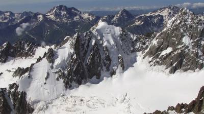 На Эльбрусе застряли альпинисты — погибло 5 человек