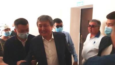 В Бишкеке проходит акция протеста, связанная с делом «Кумтора» — видео