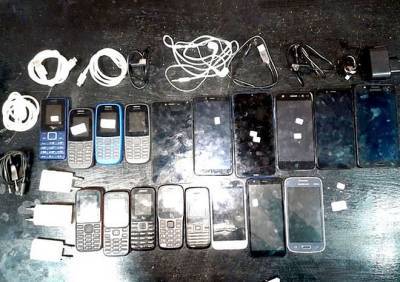 В рязанскую колонию пытались пронести 18 мобильных телефонов