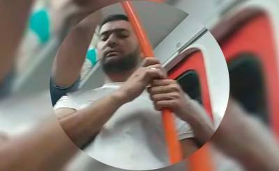 На мужчину, который приставал к девочке в метро, заведено уголовное дело за "развратные действия в отношении лица, не достигшего шестнадцати лет"