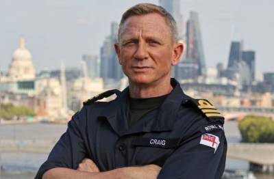 ВМС Британии присвоили звание почетного коммандера актеру Крейгу: все как у Бонда