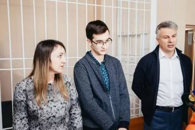 Школьник-хакер из Новосибирска добился компенсации после оправдания в суде