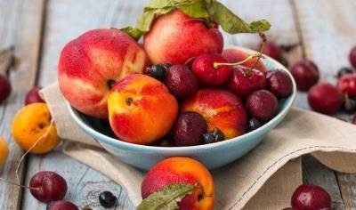 Как правильно хранить фрукты и ягоды дома
