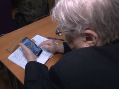 Субсидии и пенсии по-новому: украинцы смогут оформить выплаты не выходя из дома