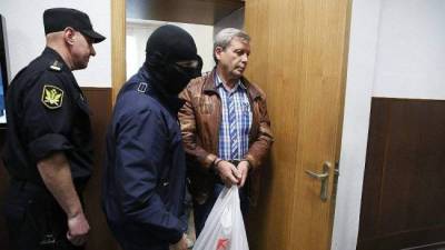 Бывшего заместителя главы ПФР России осудили за особо крупную взятку