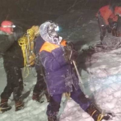 Тела трех погибших альпинистов на Эльбрусе будут спущены в течение дня