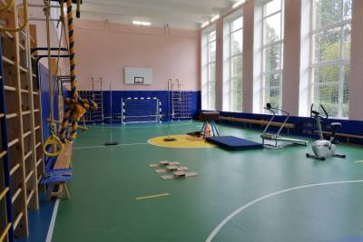 В 14 школах Ленобласти обновили спортивные залы на 30,6 млн рублей