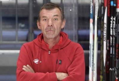 Главным тренером сборной России по хоккею стал Олег Знарок