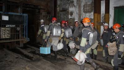 Пожар на шахте в Донецке — спасатели ищут пропавшего горняка