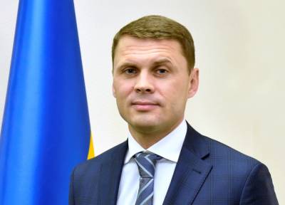 Жена заместителя генпрокурора Симоненко приобрела новый «мерседес» за 5% стоимости – НАПК