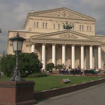 Большой театр с начала сентября продал около 1,500 билетов держателям "Пушкинской карты"