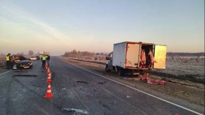 Два пассажира иномарки погибли в ДТП в Свердловской области