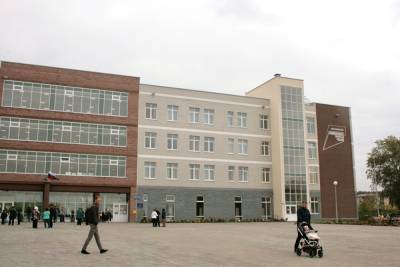 В Свердловской области усилят охрану школ после колумбайнов в Казани и Перми