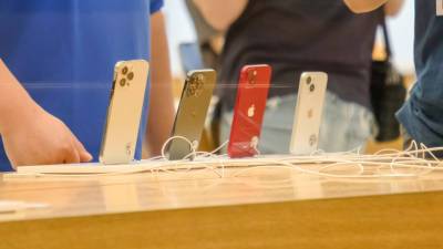Хватит на всех: в Москве стартовали продажи iPhone 13