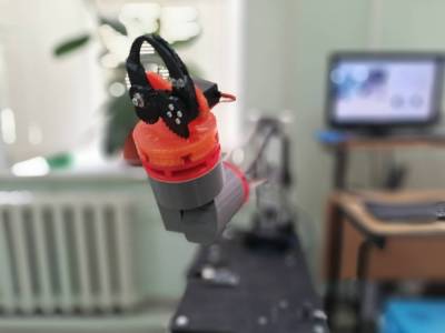 Робот разработчиков из Пермского Политеха поможет "прокачать" навыки будущим машиностроителям