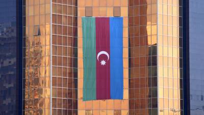 В Азербайджане с 1 октября отменят ряд карантинных ограничений