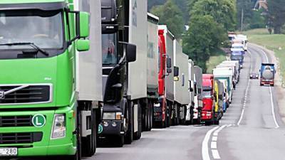 На погранпереходе Мядининкай ожидает около 360 грузовиков – СОГГЛ