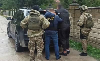 Полицейский спецназ нейтрализовал банду рэкетиров-рецидивистов (ВИДЕО)
