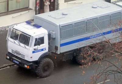 Оппозиционера Удальцова оставили на ночь в полиции