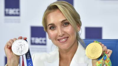 Воры с извинениями вернули олимпийской чемпионке Елене Весниной украденные медали
