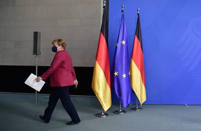 "Канцлер кризисов": чем Меркель запомнится немцам и всему миру