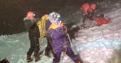 Тела трех погибших альпинистов остаются на склоне Эльбруса