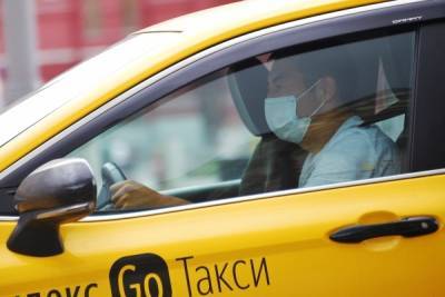 Минтранс предложил запретить злостным нарушителям ПДД работать в такси