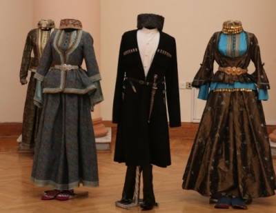 Подготовлены стандарты азербайджанской национальной одежды (ФОТО)